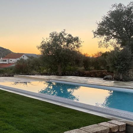 Casas Da Villa - Monsanto - Oliveira E Videira Relva  エクステリア 写真